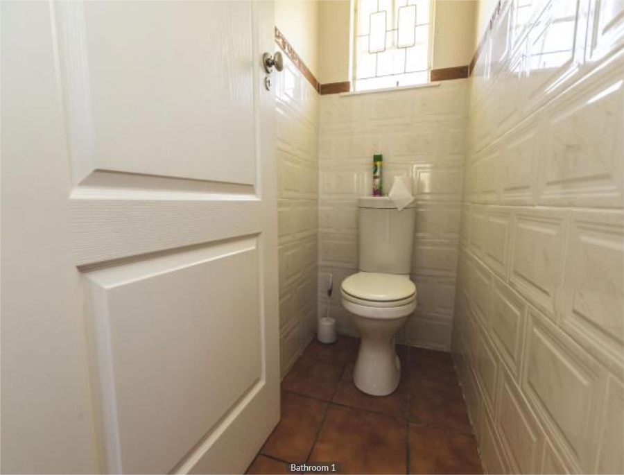4 Bedroom Property for Sale in Beacon Bay Eastern Cape